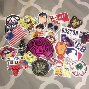 8 mystery stickers 👻